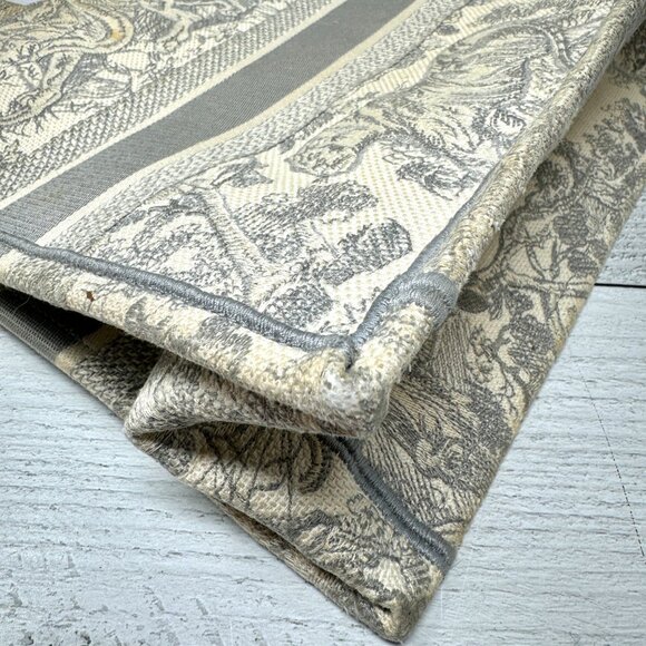 Christian Dior Medium Book Tote Toile de Jouy Beige Gray Canvas Bag - Picture 10 of 16